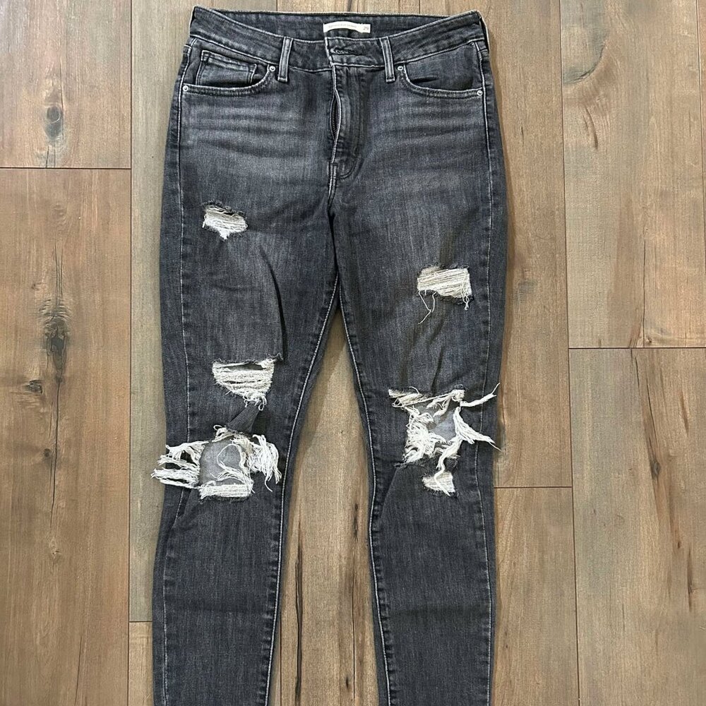 Charcoal Gray Women's High Rise Skinny Levi's in Size 29